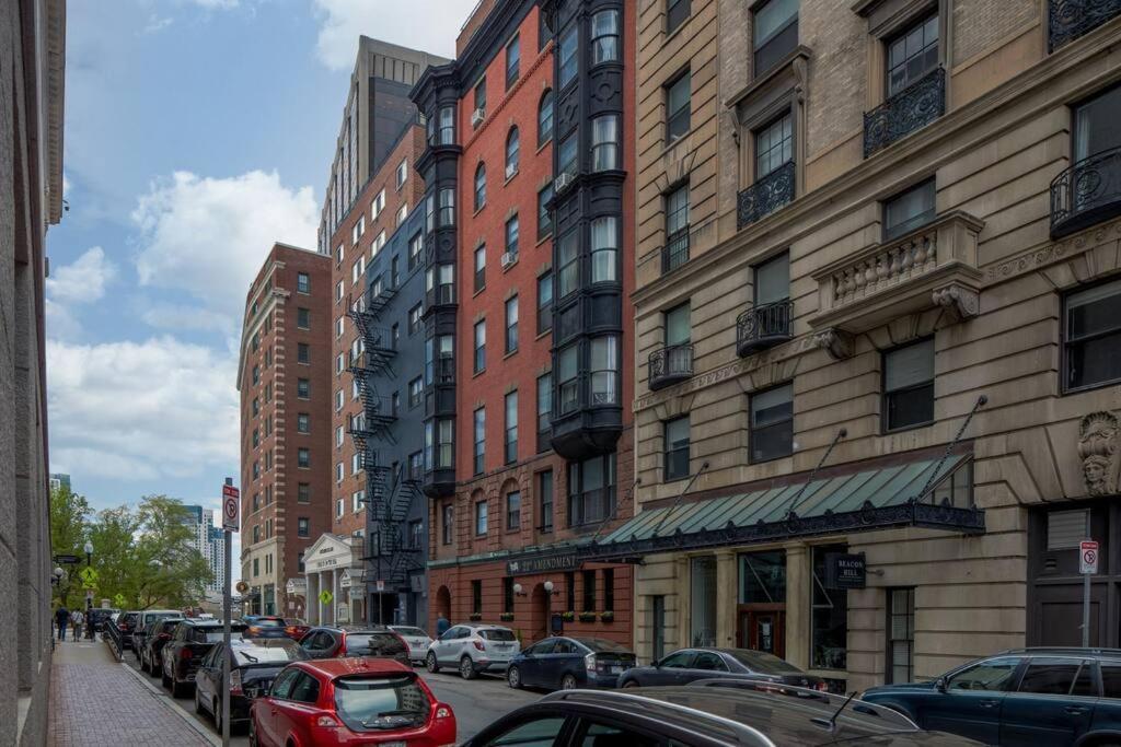 Simple Furnished Studio In The Heart Of Boston Exterior foto